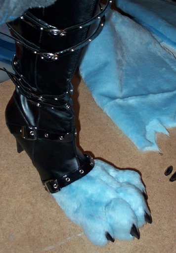 ambiguous_gender boots clothing costume disembodied_leg ecmajor footwear fursuit heel hindpaw mammal paws real shoes solo stiletto straps // 373x536 // 92.3KB